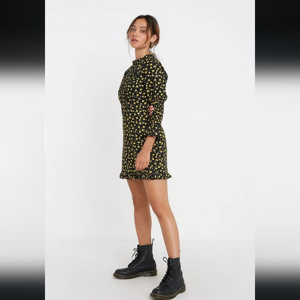 Urban Outfitters Victoriana Floral Dress Size Large